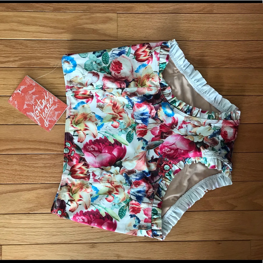 Kortni Jeane small bottoms